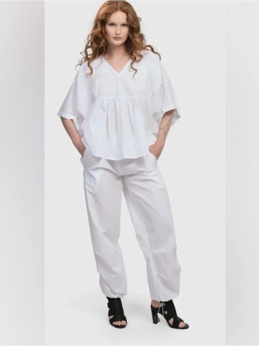 NWT URBAN BY ALEMBIKA LUDLOW CARGO PANTS, WHITE